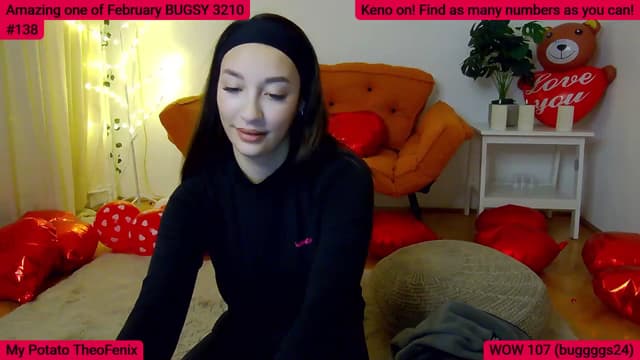 Gallery image thumbnail from SkyV_'s myfreecams stream on, 02/18/2025, 22:21 image 12 of 20