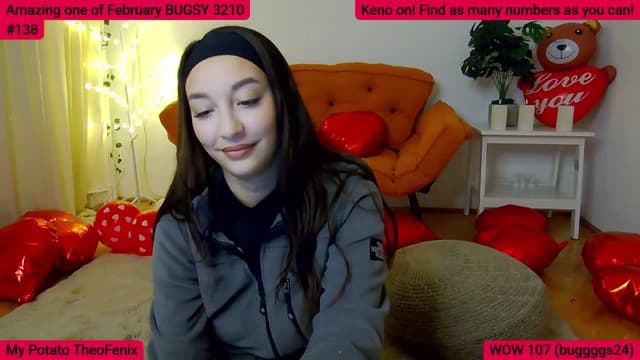 Gallery image thumbnail from SkyV_'s myfreecams stream on, 02/18/2025, 22:21 image 18 of 20