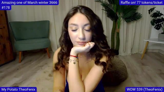 Gallery image thumbnail from SkyV_'s myfreecams stream on, 03/19/2025, 20:41 image 10 of 20