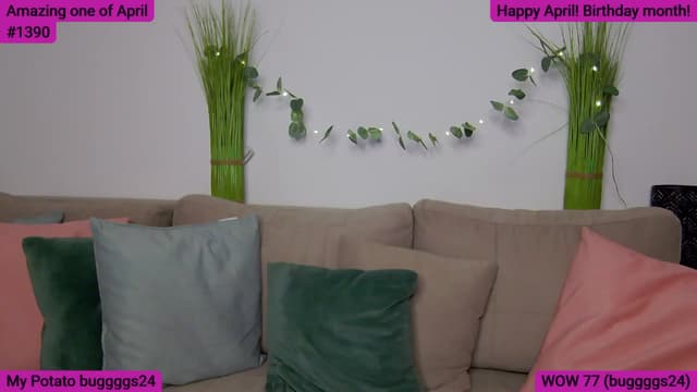 Gallery image thumbnail from SkyV_'s myfreecams stream on, 04/01/2025, 18:19 image 3 of 20