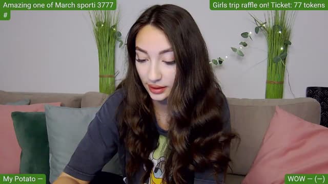 Gallery image thumbnail from SkyV_'s myfreecams stream on, 04/01/2025, 18:19 image 1 of 20