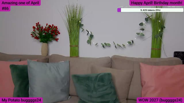 Gallery image thumbnail from SkyV_'s myfreecams stream on, 04/01/2025, 19:23 image 7 of 20