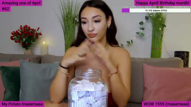 Gallery image thumbnail from SkyV_'s myfreecams stream on, 04/02/2025, 18:16 image 16 of 20
