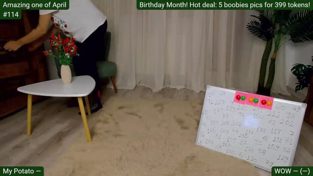 Gallery image thumbnail from SkyV_'s myfreecams stream on, 04/25/2025, 18:18 image 3 of 20