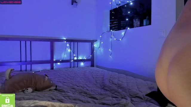 Gallery image thumbnail from SonMi's myfreecams stream on, 10/03/2023, 12:07 image 7 of 20