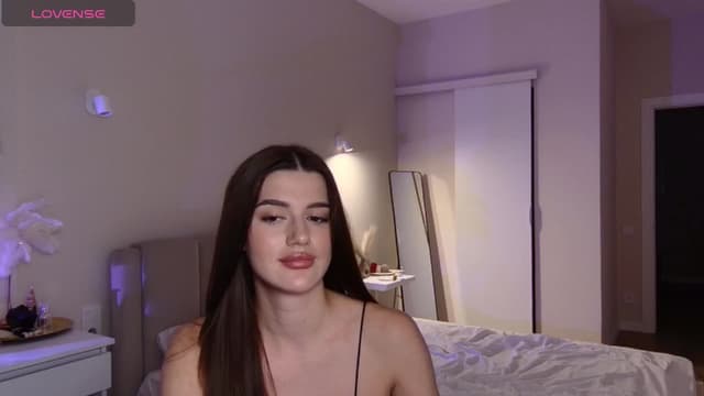 Gallery image thumbnail from Sonyx's myfreecams stream on, 11/19/2024, 20:50 image 19 of 20