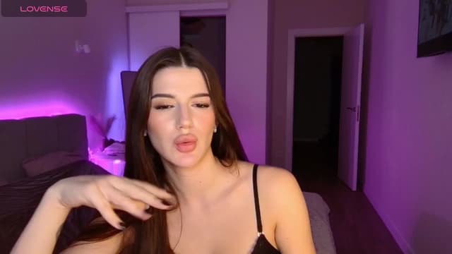 Gallery image thumbnail from Sonyx's myfreecams stream on, 12/06/2024, 22:18 image 16 of 20