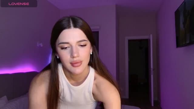 Gallery image thumbnail from Sonyx's myfreecams stream on, 12/18/2024, 21:32 image 1 of 20