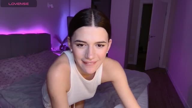 Gallery image thumbnail from Sonyx's myfreecams stream on, 12/22/2024, 21:54 image 2 of 20