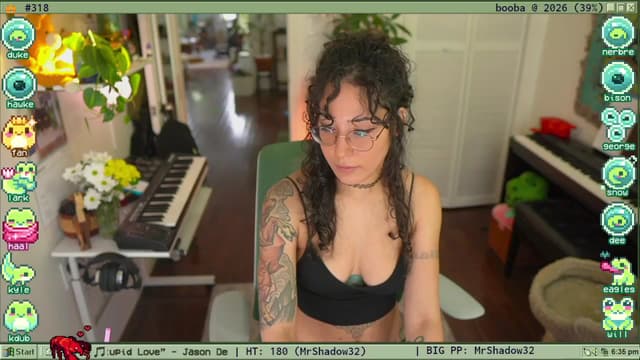 Gallery image thumbnail from TERRA's myfreecams stream on, 03/28/2025, 22:53 image 15 of 20