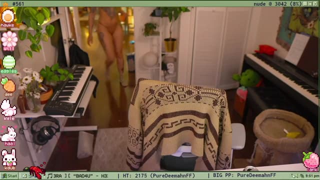 Gallery image thumbnail from TERRA's myfreecams stream on, 04/17/2025, 02:19 image 12 of 20