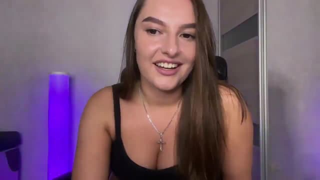 Gallery image thumbnail from Teiaa's myfreecams stream on, 08/17/2025, 14:15 image 14 of 20
