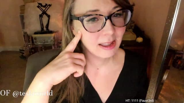 Gallery image thumbnail from Tesla's myfreecams stream on, 11/20/2022, 05:50 image 15 of 20