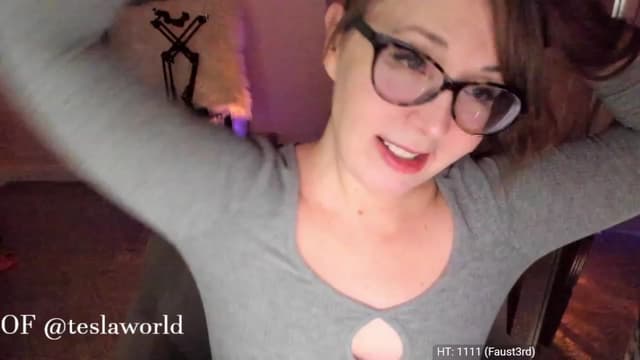 Gallery image thumbnail from Tesla's myfreecams stream on, 12/02/2022, 06:17 image 15 of 20