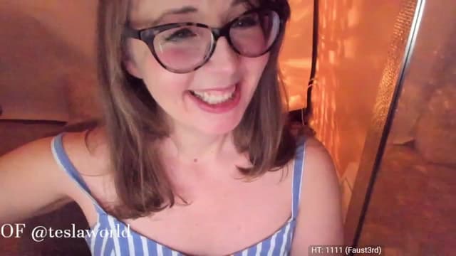 Gallery image thumbnail from Tesla's myfreecams stream on, 02/11/2023, 06:37 image 15 of 20