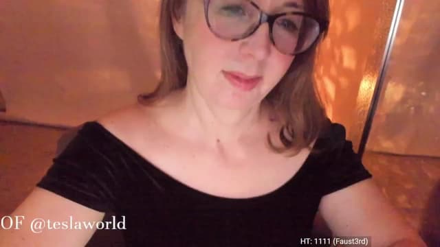 Gallery image thumbnail from Tesla's myfreecams stream on, 03/26/2023, 05:30 image 2 of 20