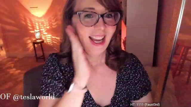 Gallery image thumbnail from Tesla's myfreecams stream on, 04/21/2023, 05:29 image 2 of 20
