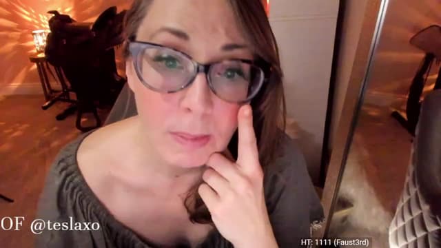 Gallery image thumbnail from Tesla's myfreecams stream on, 05/26/2023, 05:32 image 18 of 20