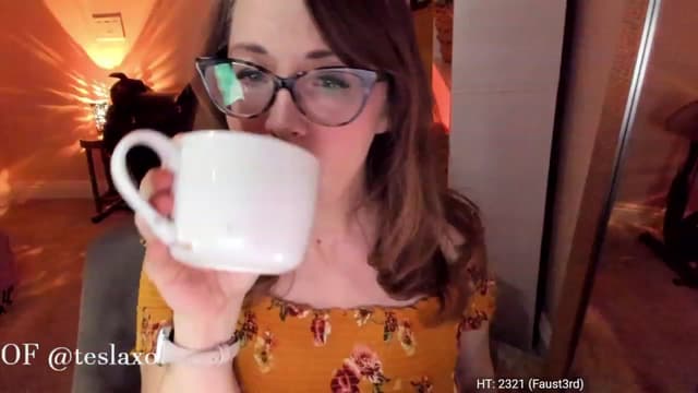 Gallery image thumbnail from Tesla's myfreecams stream on, 06/01/2023, 05:43 image 8 of 20