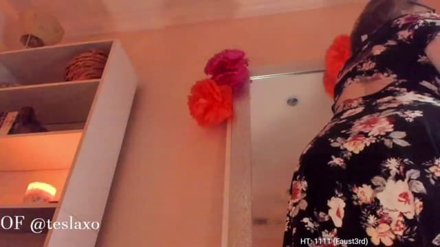 Gallery image thumbnail from Tesla's myfreecams stream on, 06/17/2023, 05:12 image 12 of 20
