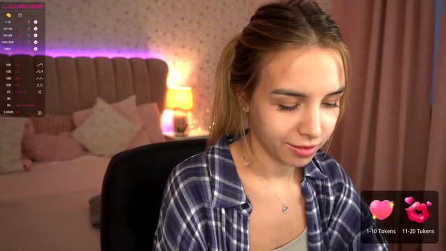 Gallery image thumbnail from Tilli's myfreecams stream on, 12/06/2023, 14:23 image 3 of 20
