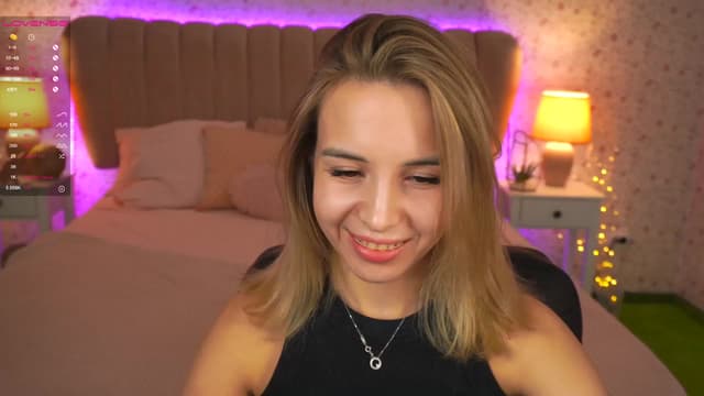 Gallery image thumbnail from Tilli's myfreecams stream on, 12/15/2023, 11:21 image 15 of 20