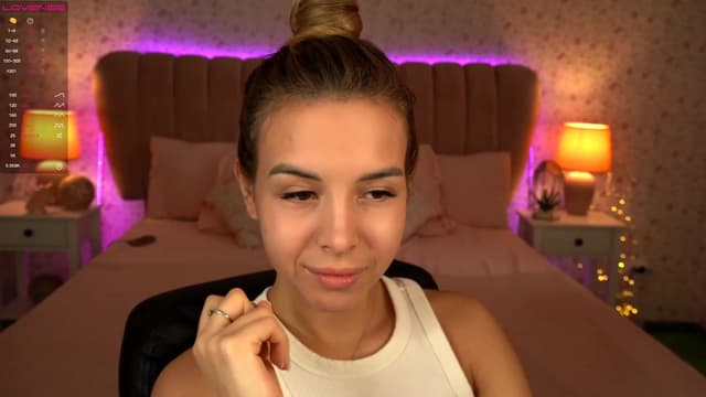 Gallery image thumbnail from Tilli's myfreecams stream on, 12/21/2023, 08:57 image 16 of 20