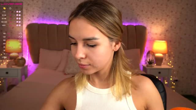 Gallery image thumbnail from Tilli's myfreecams stream on, 12/22/2023, 10:13 image 20 of 20