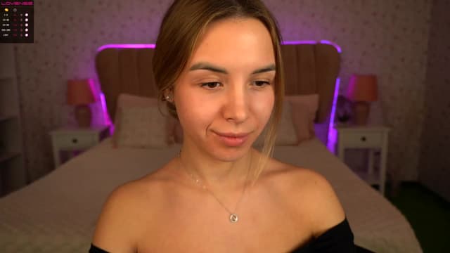 Gallery image thumbnail from Tilli's myfreecams stream on, 02/08/2024, 12:14 image 4 of 20