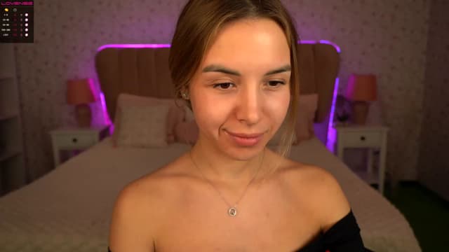 Gallery image thumbnail from Tilli's myfreecams stream on, 02/08/2024, 12:14 image 1 of 20
