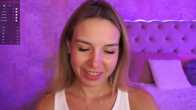 Gallery image thumbnail from Tilli's myfreecams stream on, 02/26/2024, 13:14 image 7 of 20