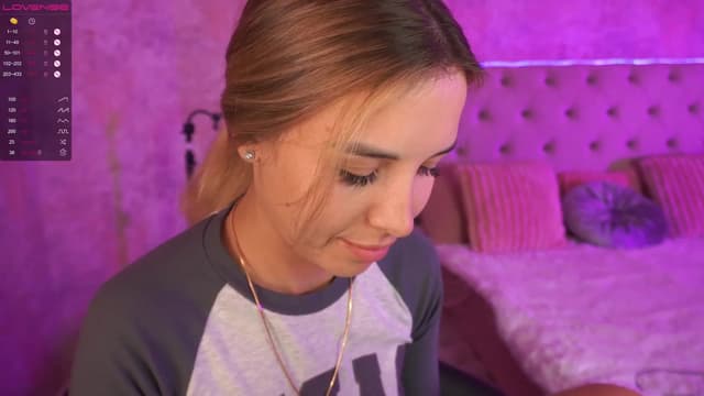 Gallery image thumbnail from Tilli's myfreecams stream on, 03/06/2024, 12:30 image 18 of 20