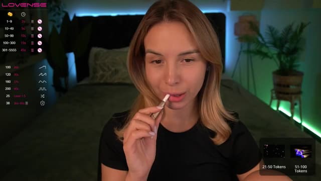 Gallery image thumbnail from Tilli's myfreecams stream on, 04/01/2024, 12:59 image 1 of 20