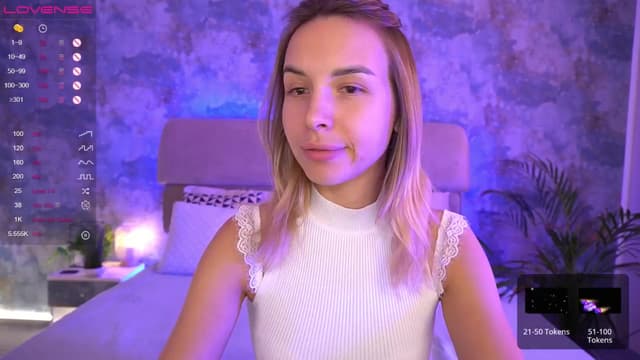 Gallery image thumbnail from Tilli's myfreecams stream on, 04/03/2024, 10:47 image 6 of 20