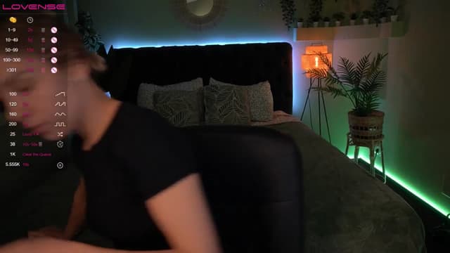 Gallery image thumbnail from Tilli's myfreecams stream on, 04/04/2024, 08:13 image 17 of 20
