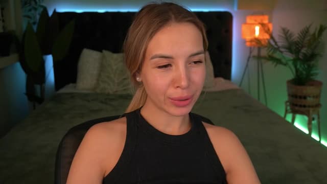 Gallery image thumbnail from Tilli's myfreecams stream on, 04/08/2024, 14:20 image 6 of 20