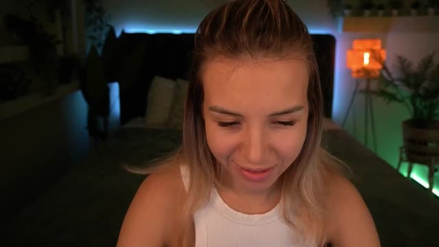 Gallery image thumbnail from Tilli's myfreecams stream on, 04/09/2024, 08:59 image 15 of 20
