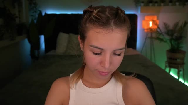 Gallery image thumbnail from Tilli's myfreecams stream on, 04/09/2024, 12:30 image 6 of 20