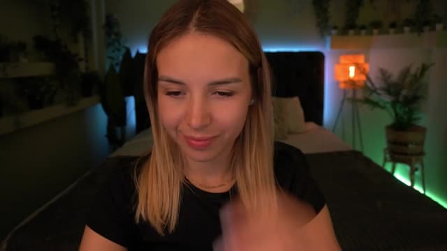 Gallery image thumbnail from Tilli's myfreecams stream on, 04/15/2024, 13:00 image 5 of 20