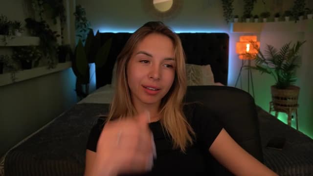 Gallery image thumbnail from Tilli's myfreecams stream on, 04/15/2024, 13:00 image 20 of 20