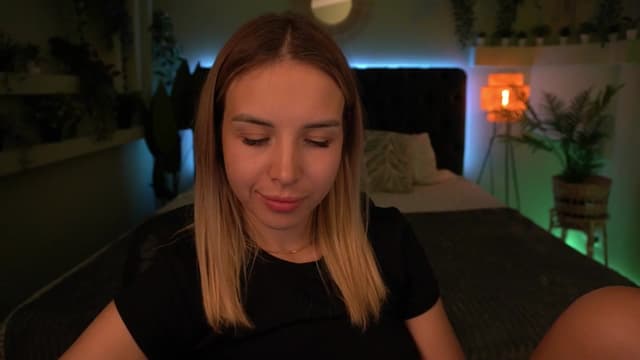 Gallery image thumbnail from Tilli's myfreecams stream on, 04/15/2024, 13:00 image 7 of 20