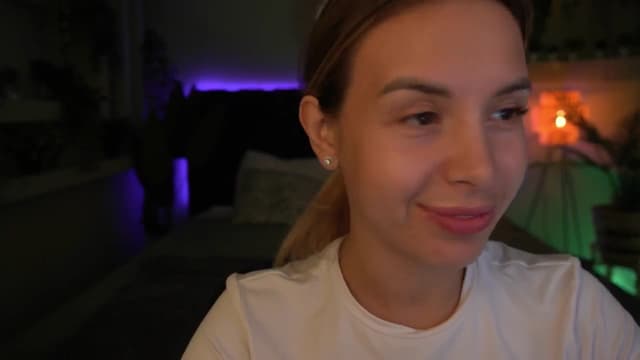 Gallery image thumbnail from Tilli's myfreecams stream on, 05/02/2024, 11:53 image 16 of 20