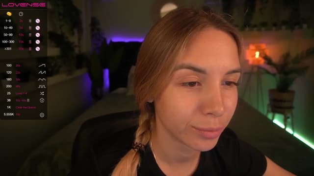 Gallery image thumbnail from Tilli's myfreecams stream on, 05/03/2024, 06:21 image 17 of 20