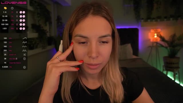 Gallery image thumbnail from Tilli's myfreecams stream on, 05/04/2024, 09:29 image 7 of 20