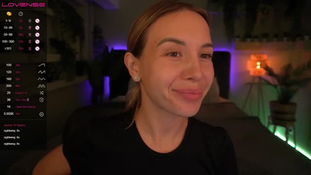 Gallery image thumbnail from Tilli's myfreecams stream on, 05/04/2024, 12:32 image 17 of 20