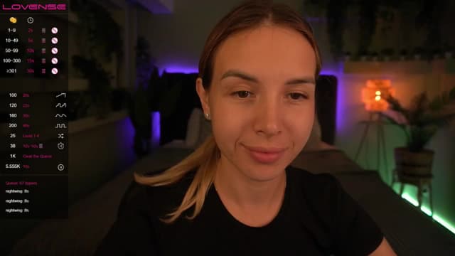 Gallery image thumbnail from Tilli's myfreecams stream on, 05/04/2024, 12:32 image 18 of 20