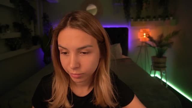 Gallery image thumbnail from Tilli's myfreecams stream on, 05/07/2024, 07:01 image 1 of 20