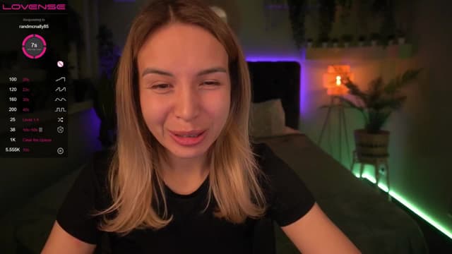 Gallery image thumbnail from Tilli's myfreecams stream on, 05/07/2024, 07:01 image 8 of 20