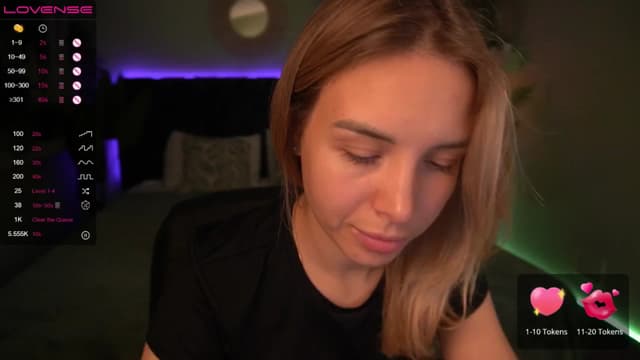 Gallery image thumbnail from Tilli's myfreecams stream on, 05/07/2024, 08:38 image 4 of 20