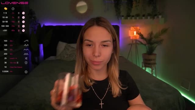 Gallery image thumbnail from Tilli's myfreecams stream on, 05/07/2024, 10:51 image 8 of 20